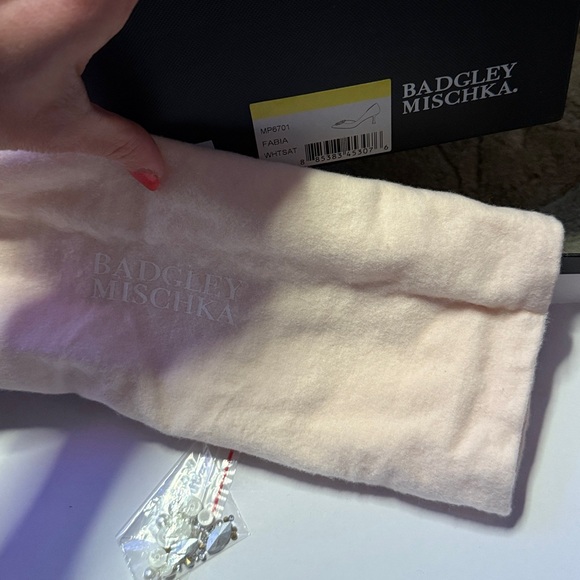 Badgley Mischka Fabia D’Orsay With Crystal Buckle White - Picture 10 of 10